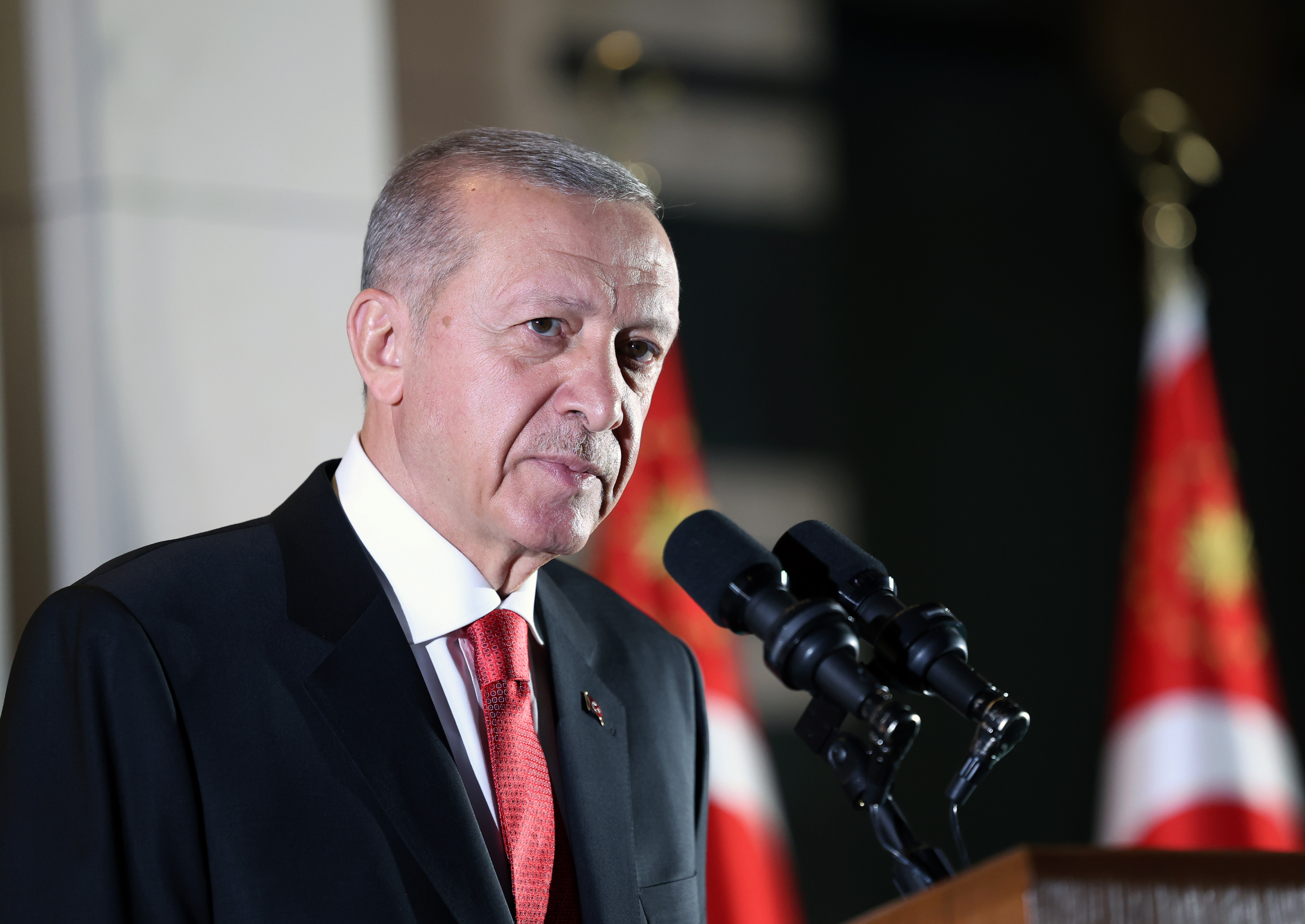 "CUMHURBAŞKANI ERDOĞAN’IN ÇAĞRISI ANKARA’DA KARŞILIK BULDU BİN 500’E YAKIN KİŞİ AK PARTİYE KATILDI"