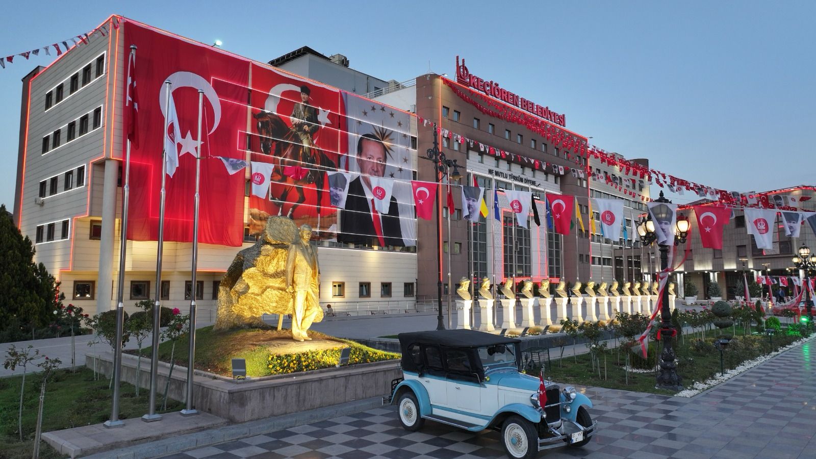 ATATÜRK’ÜN KULLANDIĞI ARABA KEÇİÖREN’DE SERGİLENİYOR