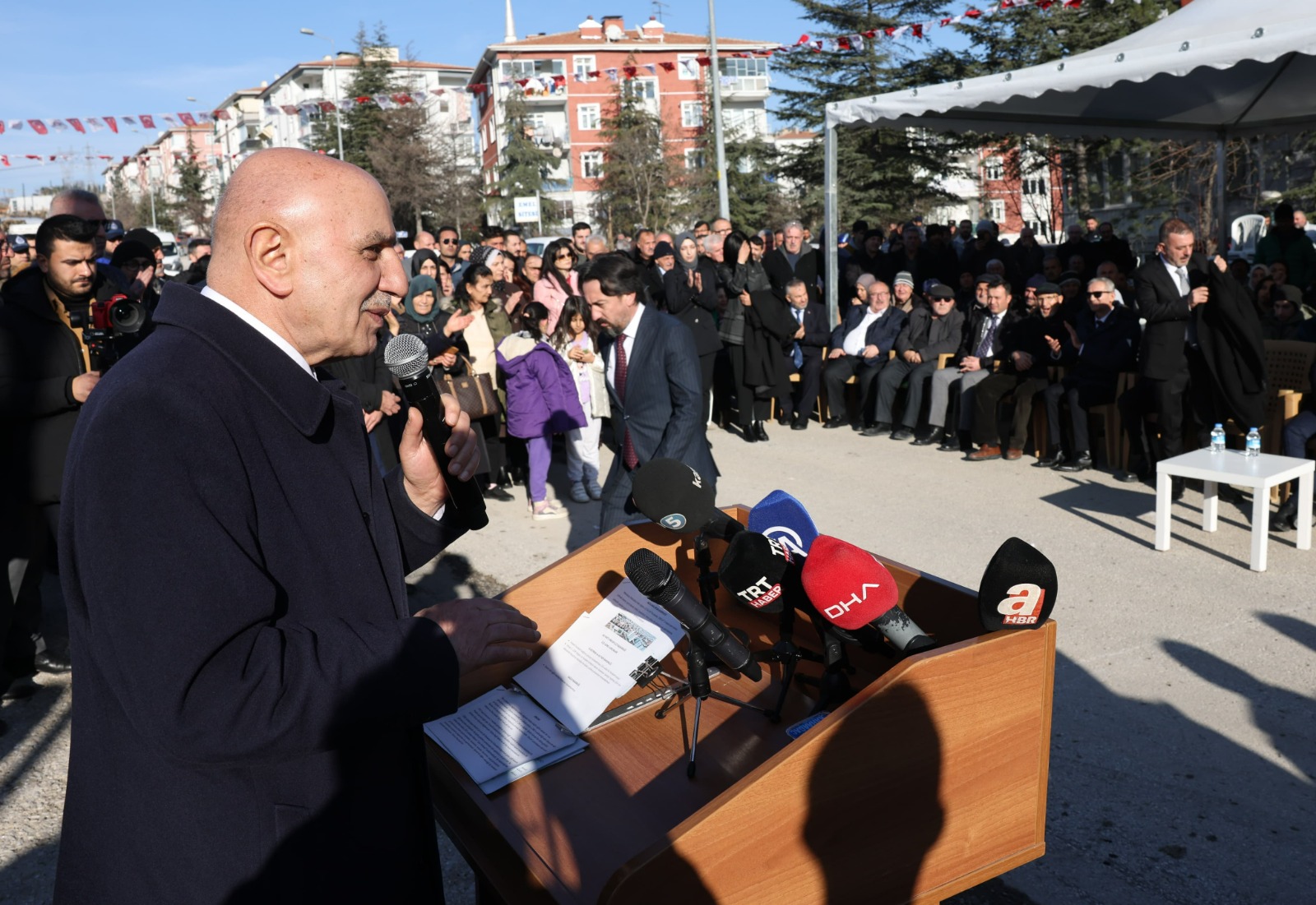 ALTINOK MÜJDELERİ SIRALADI: 1000 LİRA DOĞALGAZ, 2 BİN 500 LİRALIK BAŞKENT KART, EMEKLİYE HER AY 5 BİN TL DESTEK VERECEĞİZ