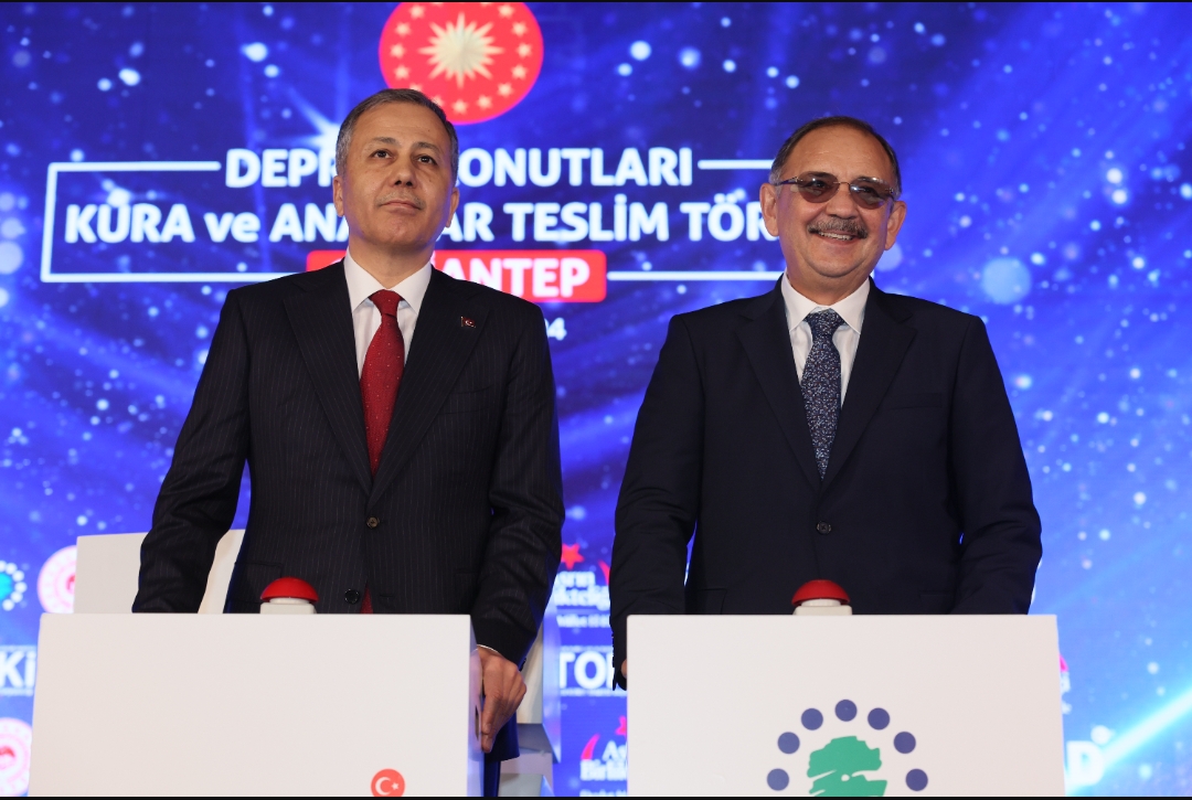 BAKAN MEHMET ÖZHASEKİ:“SENE SONUNA KADAR 200 BİN KONUTUMUZU TESLİM EDECEĞİZ"