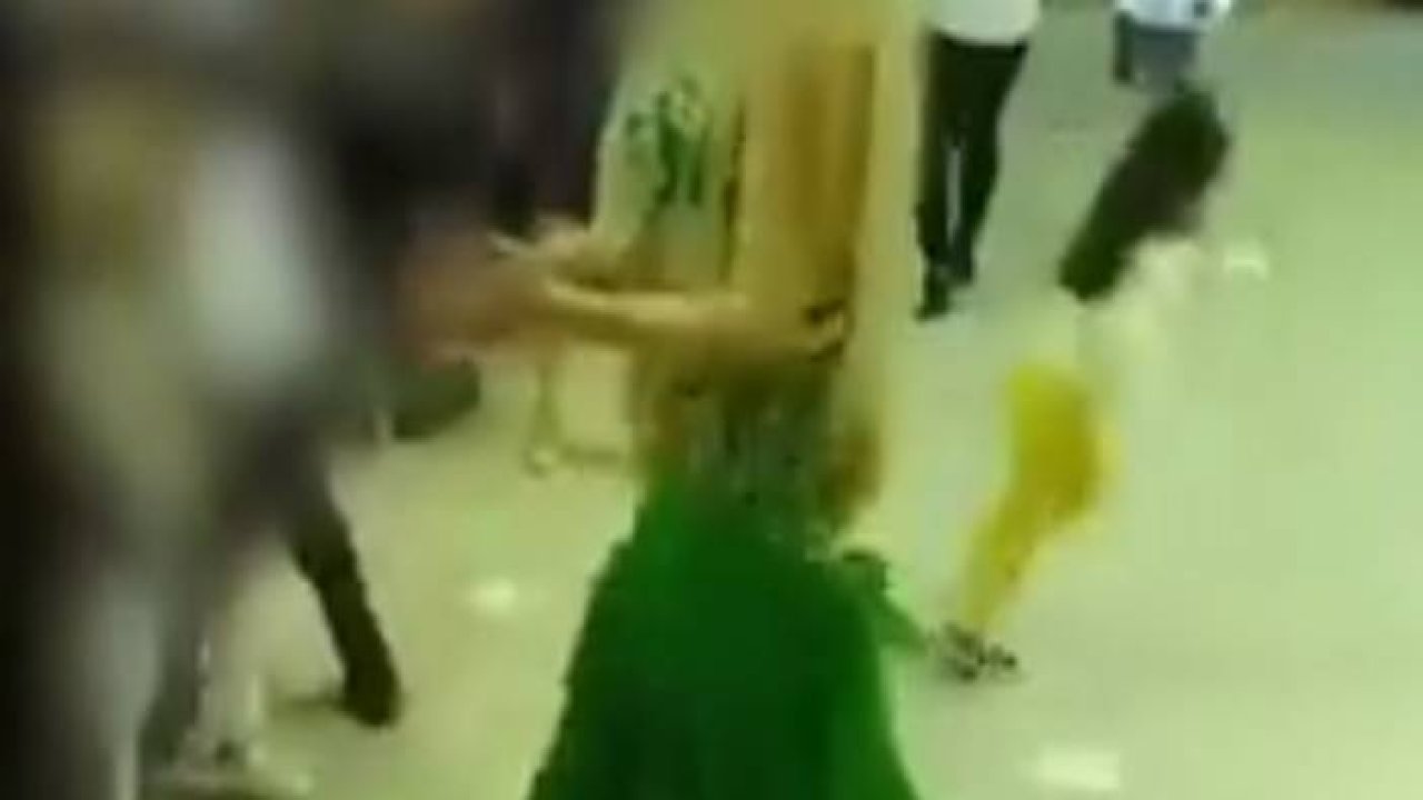 PES ARTIK İMAM HATİP'TE DANSÖZ OYNATTILAR YUH OLSUN SİZE!