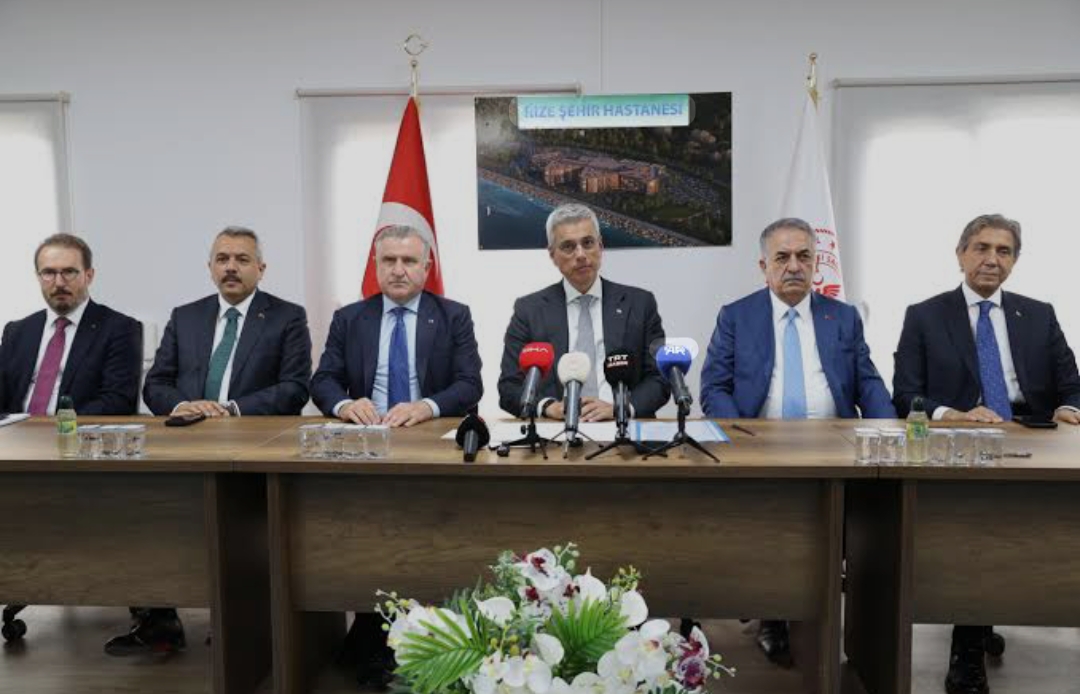 SAĞLIK BAKANI KEMAL MEMİŞOĞLU RİZE'DE TOPLU AÇILIŞ TÖRENİNE KATILDI!