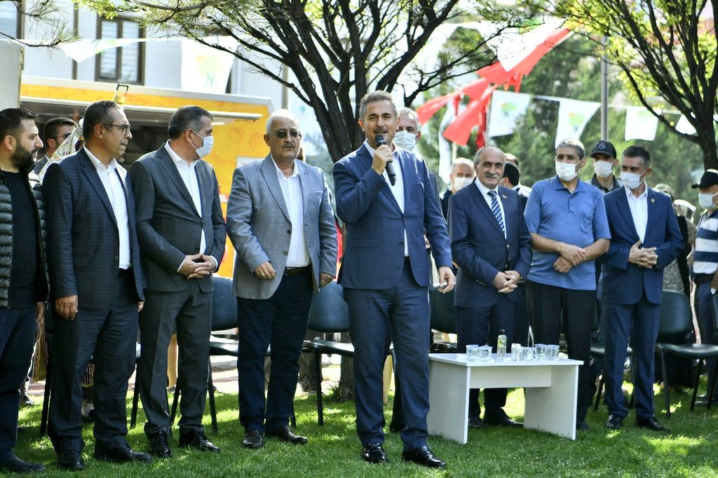 Köse, vatandaşlarla bir araya geldi