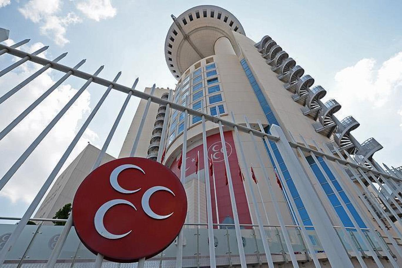CHP ve İYİ Parti'den istifa ederek MHP'ye katıldılar
