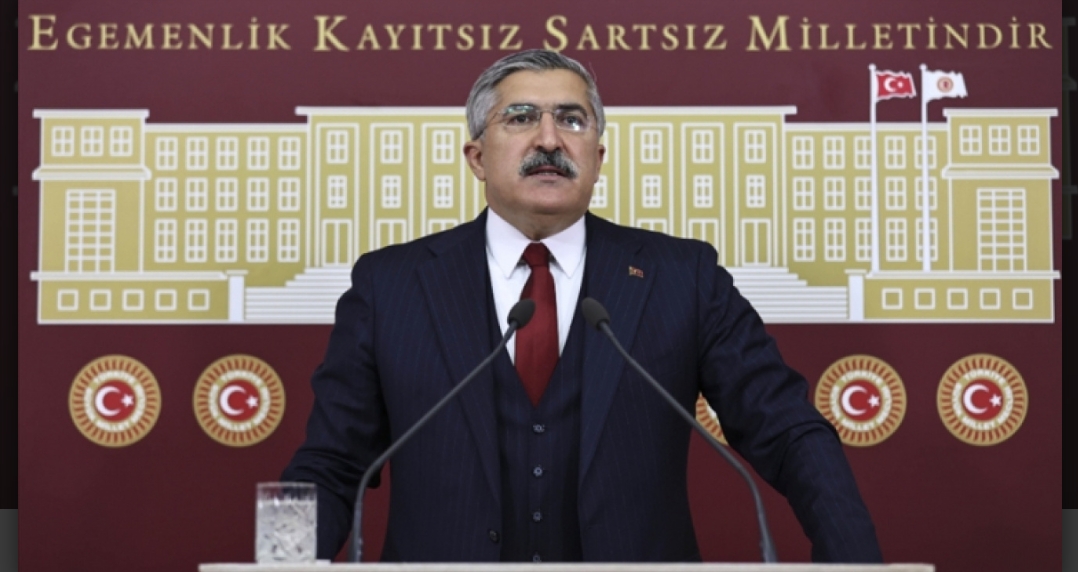 'Dezenformasyon Yasası' teklifi kamuoyuna sunulacak!